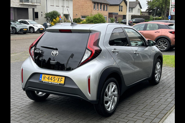 Toyota Aygo X 1.0 VVT-i First Automaat | Eerste eigenaar, Lichtmetalen velgen, Adaptive cruise control, Parkeercamera, Weinig KM!
