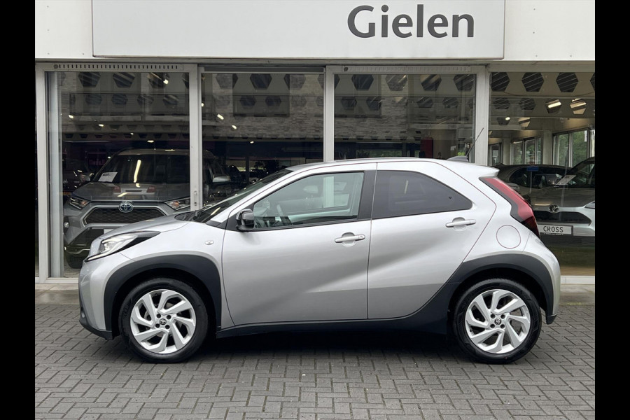 Toyota Aygo X 1.0 VVT-i First Automaat | Eerste eigenaar, Lichtmetalen velgen, Adaptive cruise control, Parkeercamera, Weinig KM!