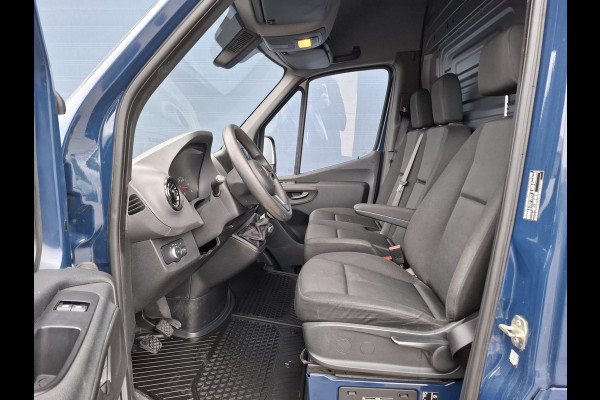 Mercedes-Benz Sprinter 311 2.2 CDI L2H2 AIRCO / CAMERA / 3 ZITS / DEALER ONDERHOUDEN / NAVI