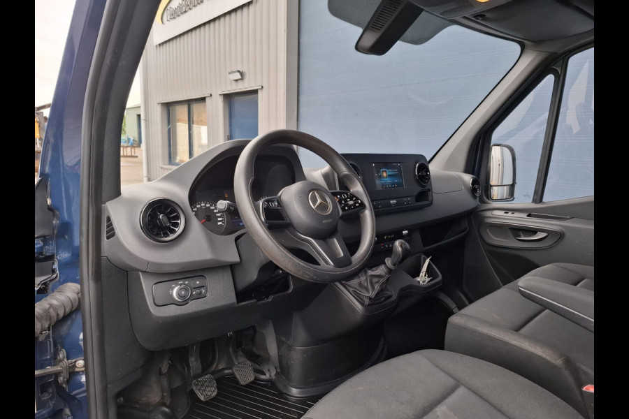 Mercedes-Benz Sprinter 311 2.2 CDI L2H2 AIRCO / CAMERA / 3 ZITS / DEALER ONDERHOUDEN / NAVI