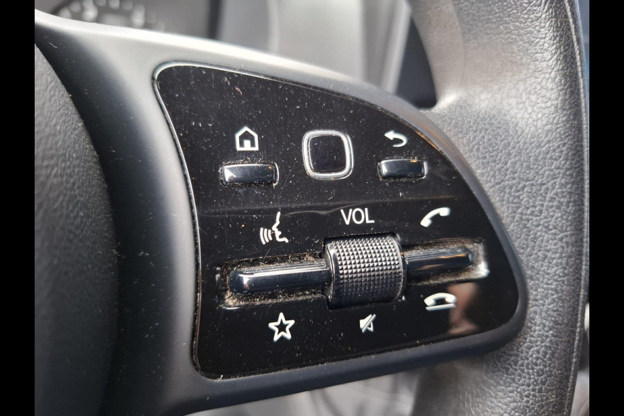 Mercedes-Benz Sprinter 311 2.2 CDI L2H2 AIRCO / CAMERA / 3 ZITS / DEALER ONDERHOUDEN / NAVI