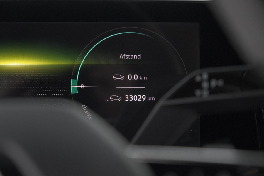 Renault Mégane E-Tech EV60 Optimum Charge Iconic | Adaptieve Cruise Control | Camera | Dodehoekdetectie | Massagefunctie