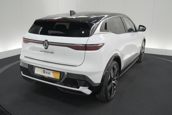 Renault Mégane E-Tech EV60 Optimum Charge Iconic | Adaptieve Cruise Control | Camera | Dodehoekdetectie | Massagefunctie