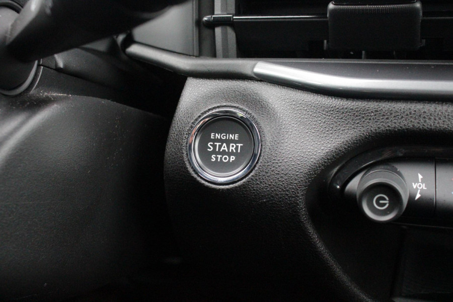 Fiat 600 1.2 Hybrid 110PK AUTOMAAT URBAN | STOEL/VOORRUIT VERWARMING | KEYLESS ENTRY/START | 17" LICHTEMATELN VELGEN | DRAADLOZE TELEFOONLADER | DRAADLOZE APPLE CARPLAY/ANDROID AUTO | NAVIGATIE | DAB+ RADIO | PARKEERSENSOREN VOOR + ACHTER | ACHTERUITRIJ CAMERA | CRUISE CONTROL | LED KOPLAMPEN |