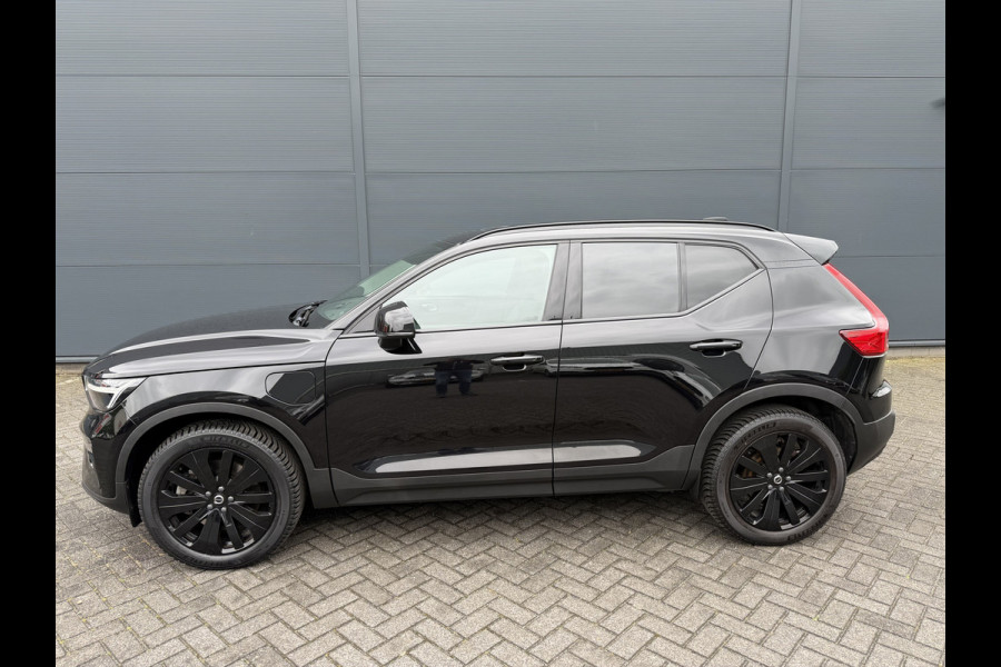 Volvo XC40 1.5 T4 Plug-in hybrid Ultimate Dark (Elektrisch Schuifdak - Trekhaak - Harman/Kardon - Leder incl verwarming/geheugen - Elektris