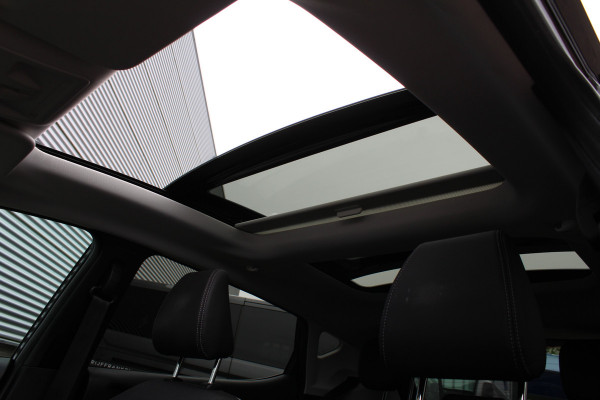Ford Fiesta 1.0 EcoBoost 125PK Vignale | Panoramadak | Adaptieve cruise | BLIS | B&O | Camera |