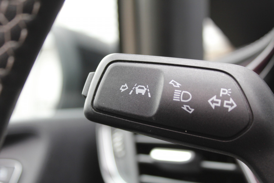 Ford Fiesta 1.0 EcoBoost 125PK Vignale | Panoramadak | Adaptieve cruise | BLIS | B&O | Camera |
