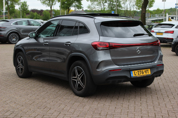 Mercedes-Benz EQA 250 Business Solution AMG 67 kWh / SoH 94,5% / Panoramadak / Camera / CarPlay / 18'' / Stoelverwarming / Dodehoek / DAB / Cruise Control