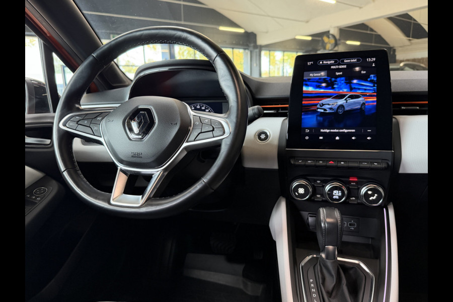 Renault Clio 1.0 TCe 90pk Automaat | Groot Navi | 360 | 17" | PDC V+A | Stoel & stuur verwarming | Keurig nette auto |