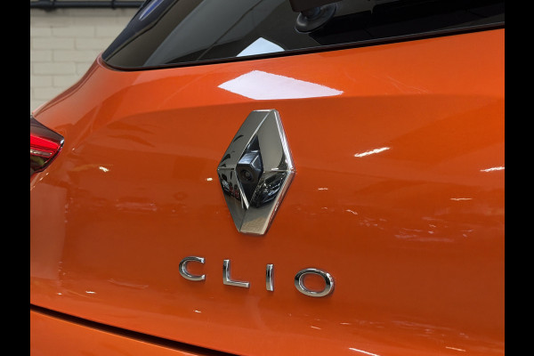 Renault Clio 1.0 TCe 90pk Automaat | Groot Navi | 360 | 17" | PDC V+A | Stoel & stuur verwarming | Keurig nette auto |