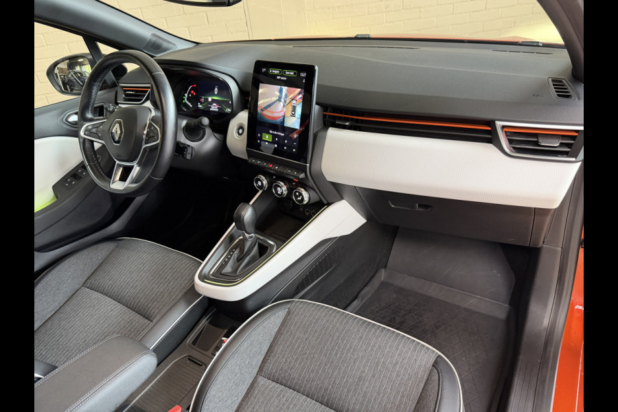 Renault Clio 1.0 TCe 90pk Automaat | Groot Navi | 360 | 17" | PDC V+A | Stoel & stuur verwarming | Keurig nette auto |