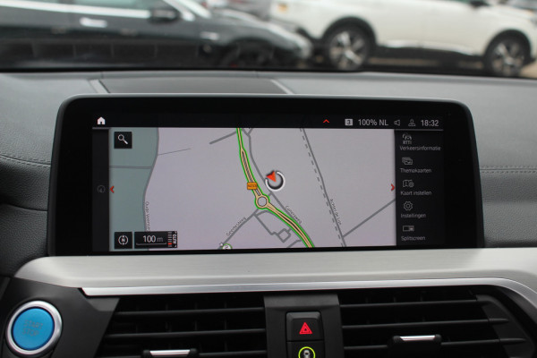 BMW iX3 High Executive 80 kWh / SoH 94,9% / Trekhaak / Panoramadak / 360Camera / Head-up / 20'' / Leder / Harman Kardon / Navigatie / Memory seats / Dodehoek / DAB / Stoelverwarming / Cruise Control Adaptief