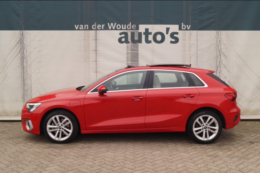 Audi A3 Sportback 40 TFSIe PHEV Business Edition -PANO-LEER-ECC-