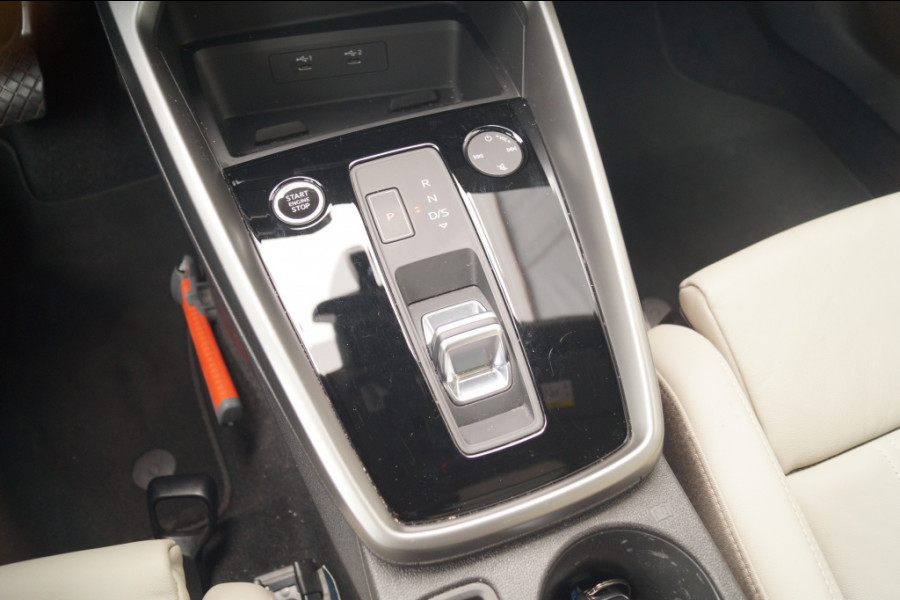 Audi A3 Sportback 40 TFSIe PHEV Business Edition -PANO-LEER-ECC-