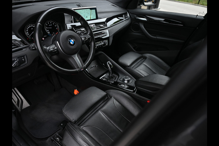 BMW X1 sDrive20i High Executive 192pk | M-Sport | Head-up | 1e Eigenaar | NL-Auto | Leder | Trekhaak |
