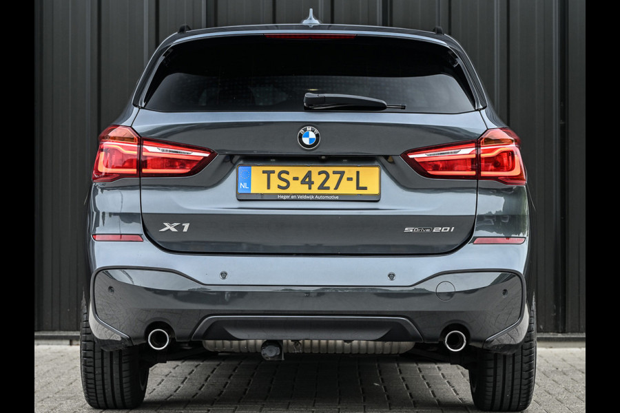 BMW X1 sDrive20i High Executive 192pk | M-Sport | Head-up | 1e Eigenaar | NL-Auto | Leder | Trekhaak |