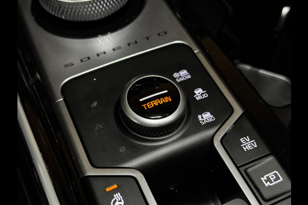 Kia Sorento 1.6 T-GDI Plug-in Hybrid 4WD ExecutiveLine 7p. BOMVOL!! PANO|BOSE|AMBIENT|STOELVENTILATIE+VERWARMING|ACC|APPLE/ANDROID