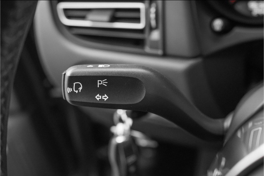 Porsche Macan 2.0 T Pano Luchtvering Bose 20"