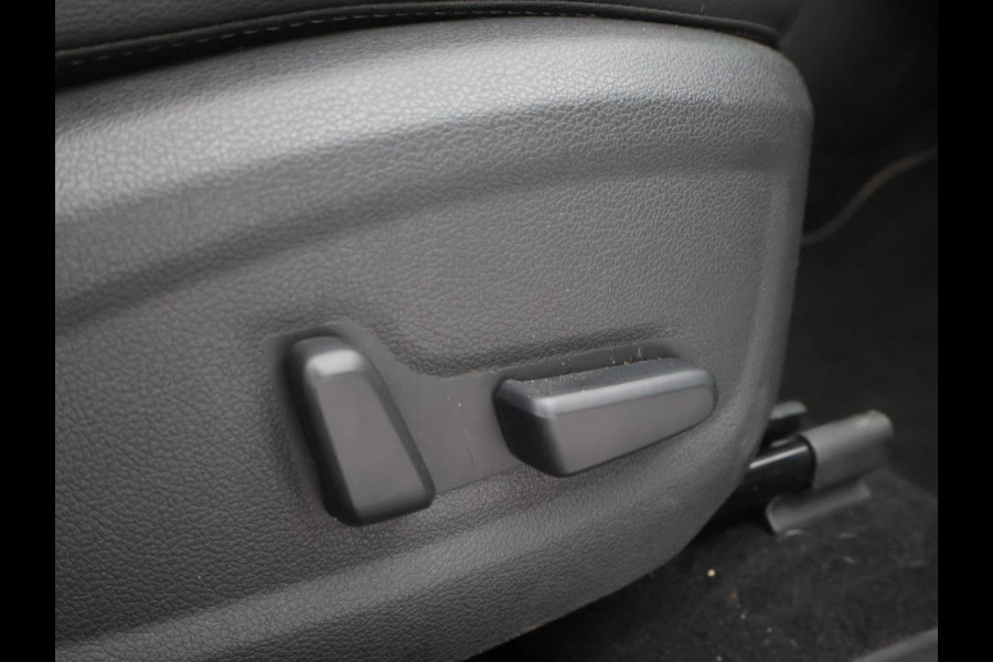 Hyundai Kona EV PREMIUM SKY 64 kWh 100% SOH *CERAMIC BLUE* + SCHUIFDAK | STOELVERW. V+A | STOELVENTILATIE | KRELL
