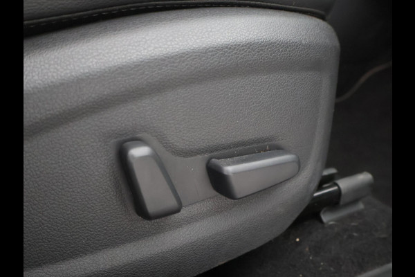 Hyundai Kona EV PREMIUM SKY 64 kWh 100% SOH *CERAMIC BLUE* + SCHUIFDAK | STOELVERW. V+A | STOELVENTILATIE | KRELL