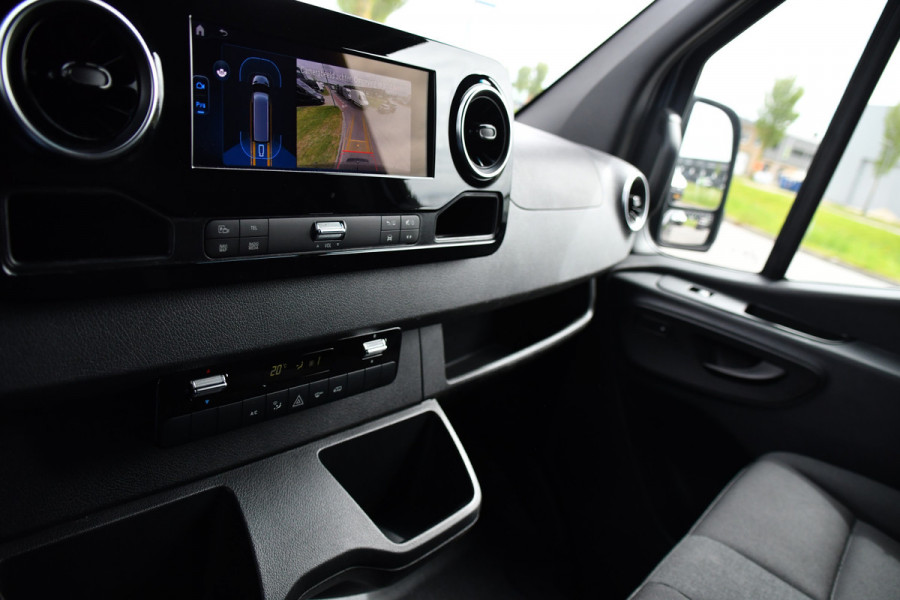 Mercedes-Benz Sprinter 317 1.9 CDI L2H2 Pro AMG Edition Facelift, Camera, Cruise, Carplay, Stoelverwarming, LED, 170pk, Geveerde stoel, Mbux, Automaat,