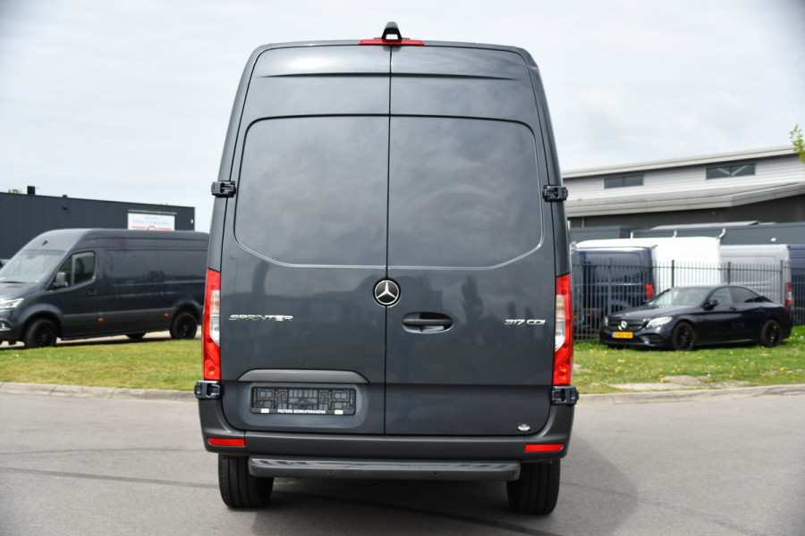 Mercedes-Benz Sprinter 317 1.9 CDI L2H2 Pro AMG Edition Facelift, Camera, Cruise, Carplay, Stoelverwarming, LED, 170pk, Geveerde stoel, Mbux, Automaat,