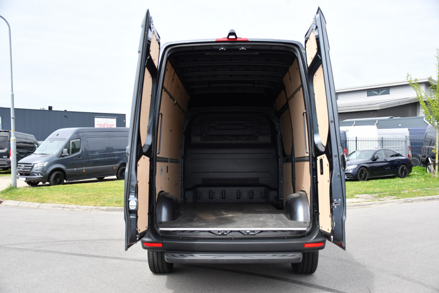 Mercedes-Benz Sprinter 317 1.9 CDI L2H2 Pro AMG Edition Facelift, Camera, Cruise, Carplay, Stoelverwarming, LED, 170pk, Geveerde stoel, Mbux, Automaat,