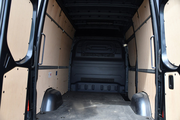 Mercedes-Benz Sprinter 317 1.9 CDI L2H2 Pro AMG Edition Facelift, Camera, Cruise, Carplay, Stoelverwarming, LED, 170pk, Geveerde stoel, Mbux, Automaat,