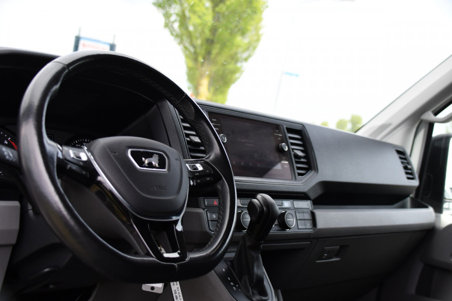 MAN TGE 35 2.0 L3H2 PB Edition Camera, Cruise, Carplay, LED, 177pk, Clima, Trekhaak, Stuurverwarming, Automaat, NAVI, Sensoren, Multimedia, Uniek!