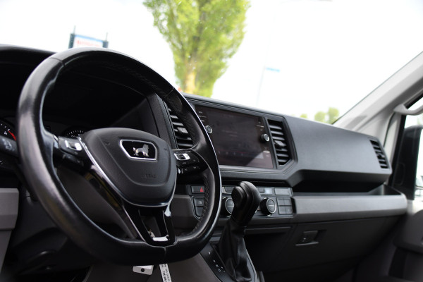 MAN TGE 35 2.0 L3H2 PB Edition Camera, Cruise, Carplay, LED, 177pk, Clima, Trekhaak, Stuurverwarming, Automaat, NAVI, Sensoren, Multimedia, Uniek!