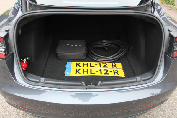 Tesla Model 3 Long Range AWD 75 kWh SOh 91.1% AUTO PILOT 3 PANO LEER 114000KM!!!