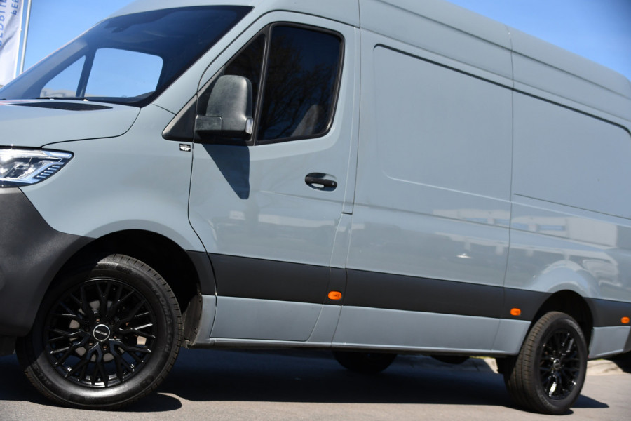 Mercedes-Benz Sprinter 319 3.0 CDI L2H2 PB Edition Camera, Cruise, Carplay, LED, 190pk, Mbux 7'', Trekhaak, Sensoren, Geveerde stoel, Automaat, Uniek!