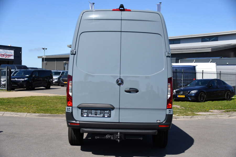 Mercedes-Benz Sprinter 319 3.0 CDI L2H2 PB Edition Camera, Cruise, Carplay, LED, 190pk, Mbux 7'', Trekhaak, Sensoren, Geveerde stoel, Automaat, Uniek!