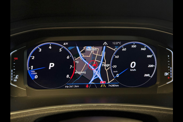 Volkswagen T-Roc 2.0 TSI 4Motion Sport / Pano / Beats / Stuurverwarming / Virtual / Carplay / DAB