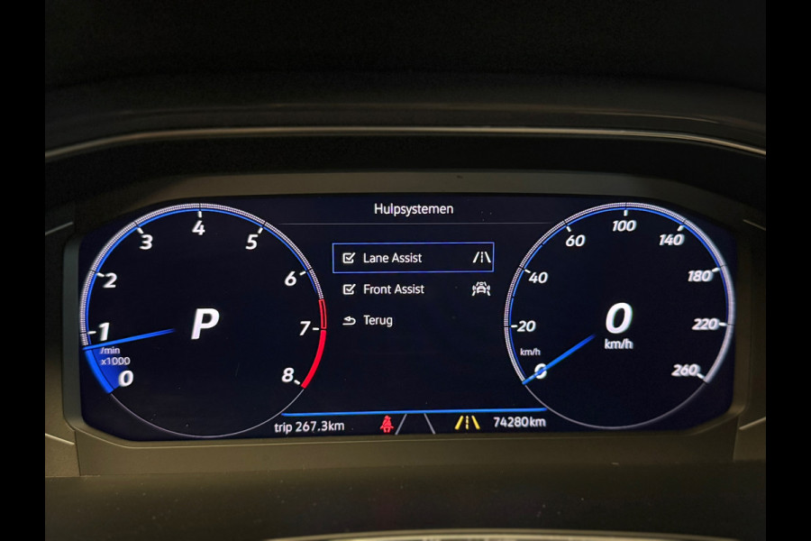 Volkswagen T-Roc 2.0 TSI 4Motion Sport / Pano / Beats / Stuurverwarming / Virtual / Carplay / DAB