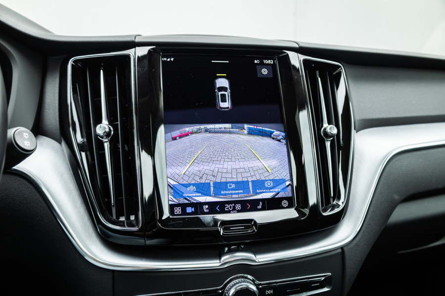 Volvo XC60 2.0 Recharge T6 AWD Panorama / stuur verw / camera / achterbank verwarming /