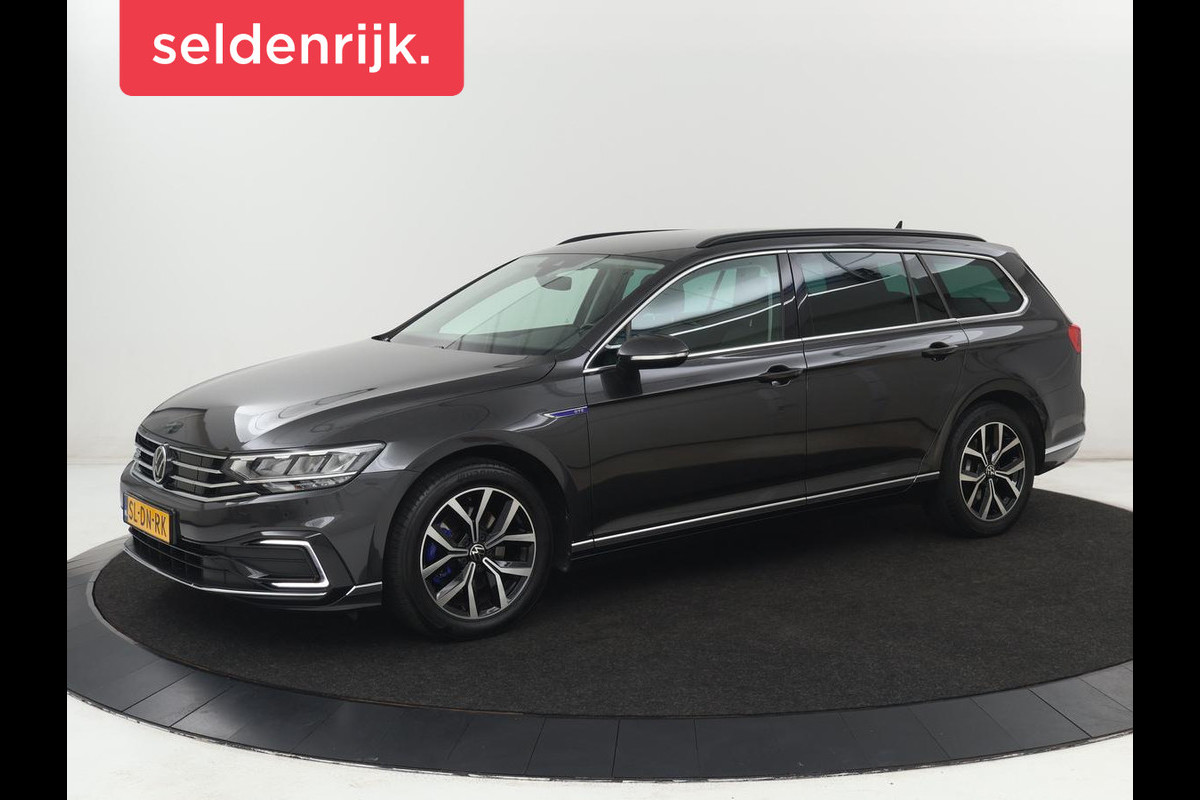 Volkswagen Passat 1.4 TSI PHEV GTE | SOH 94% | Stoelverwarming | Massage | Camera | Adaptive cruise | Matrix LED | Carplay | Navigatie | parkeerhulp | Climate control | Plug In