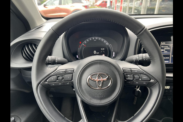 Toyota Aygo X 1.0 VVT-i First Automaat | Eerste eigenaar, Lichtmetalen velgen, Adaptive cruise control, Parkeercamera, Weinig KM!