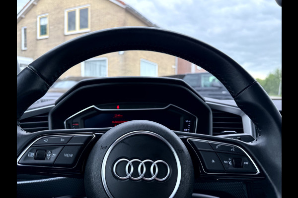 Audi A1 Sportback 25 TFSI Pro Line App Connect, Cruise Controll, 15''Lmv