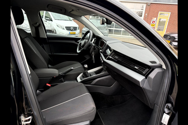 Audi A1 Sportback 25 TFSI Pro Line App Connect, Cruise Controll, 15''Lmv