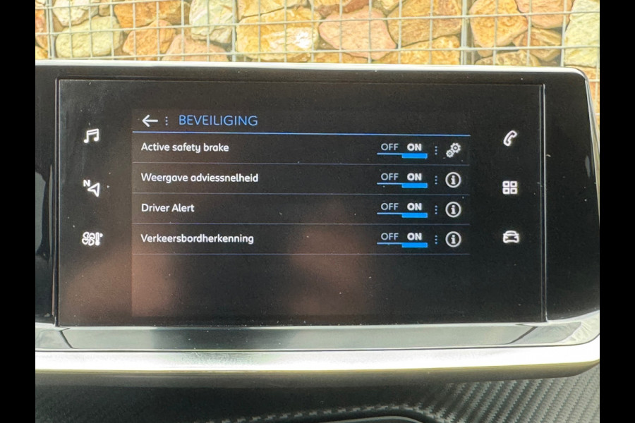 Peugeot 208 1.2 PureTech Blue Lease Active