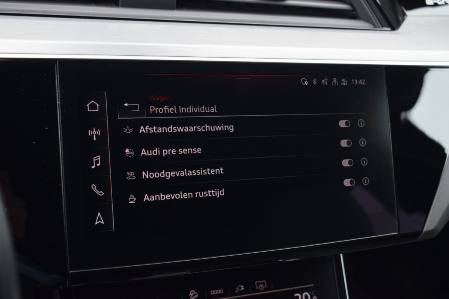 Audi e-tron 55 408pk 95kWh quattro S-line | Pano | Trekhaak | 22"