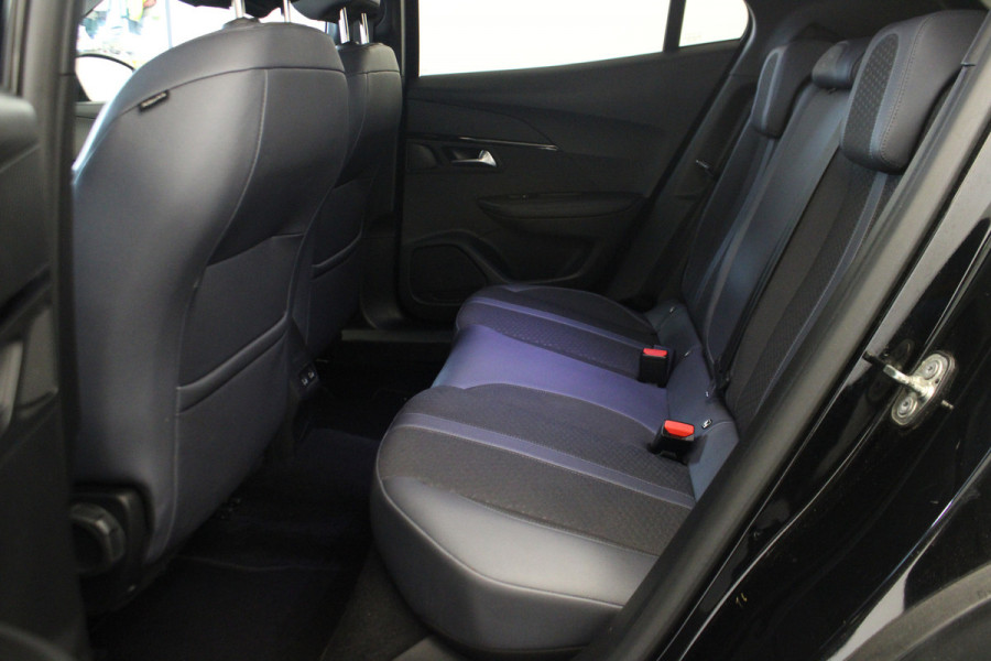 Peugeot 2008 1.2 PureTech Blue Lease Allure |Stoelverw.|Camera|Navi|