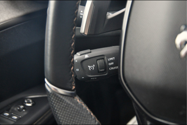 Peugeot 3008 1.6 HYbrid 225 GT | Focal | Black Pack | 19 inch