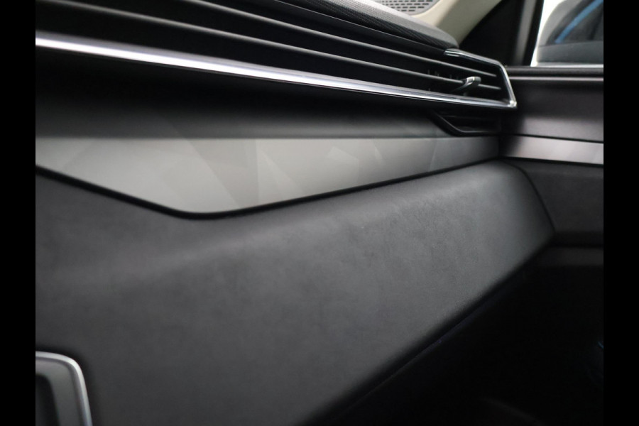 Lynk & Co 01 1.5 PLUG-IN 261 PK AUT. + PANORAMA | INFINTY AUDIO | ADAPTIVE CRUISE | CAMERA | 20 INCH | SFEERVERLICHTING