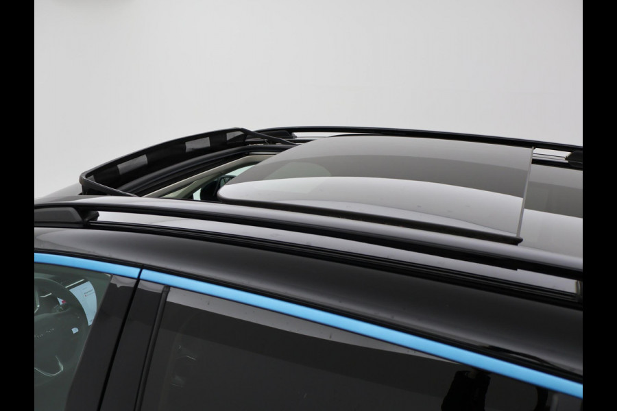 Lynk & Co 01 1.5 PLUG-IN 261 PK AUT. + PANORAMA | INFINTY AUDIO | ADAPTIVE CRUISE | CAMERA | 20 INCH | SFEERVERLICHTING