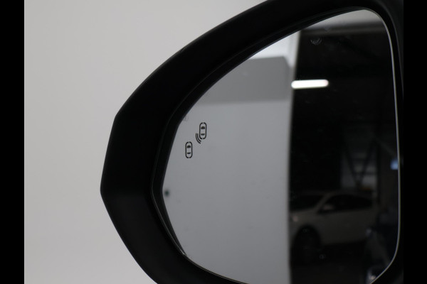 Lynk & Co 01 1.5 PLUG-IN 261 PK AUT. + PANORAMA | INFINTY AUDIO | ADAPTIVE CRUISE | CAMERA | 20 INCH | SFEERVERLICHTING