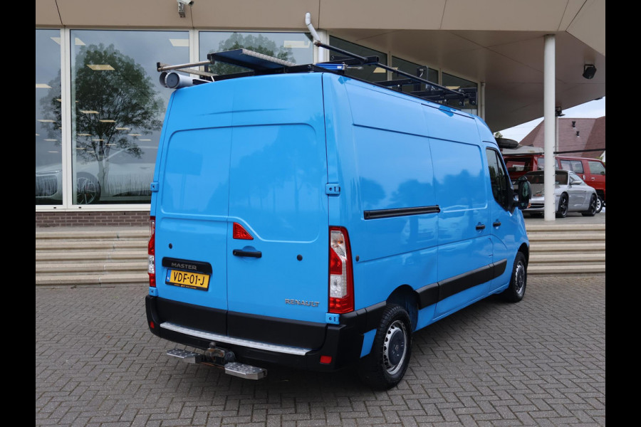 Renault Master T35 2.3 DCI 130 PK L2H2 + 2 SCHUIFDEUREN | 220V OMVORMER | WP INRICHTING | TREKHAAK 2500 KG