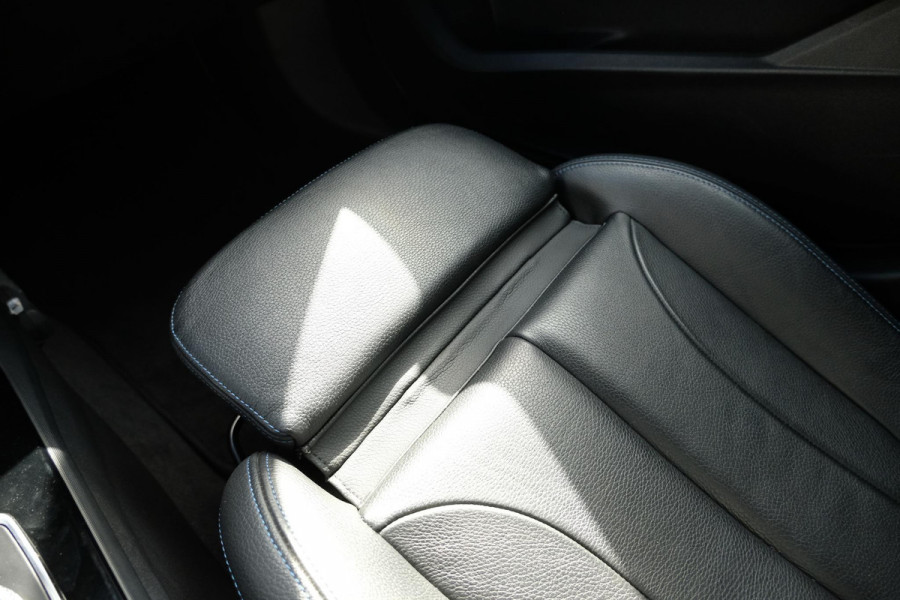 BMW 1-serie 118i Business Edition Plus 136 PK | M -Sport | Lederen Bekleding | Navigatie | Stoelverwarming | Sportstoelen | Virtual Cockpit | Climate Controle
