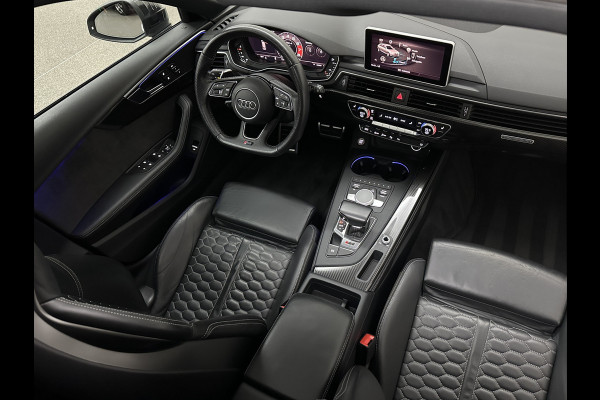 Audi RS4 Avant 2.9 TFSI A4 Quattro | Carbon | Panorama | RS-Dynamic | ACC | 360 Camera | Matrix-LED | Keyless-Entry | Massage | 20 inch | Memory | Black-Optic | 3-Zone Clima | Tour-Pakket | Getint Glas | Sfeerverlichting | Autom. Parkeren | Virtual-Cockpit |